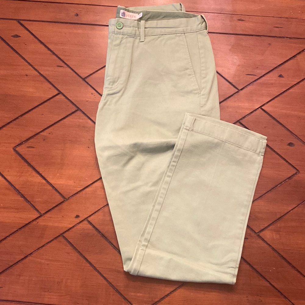 Men’s J. Crew Chino - size 33x32